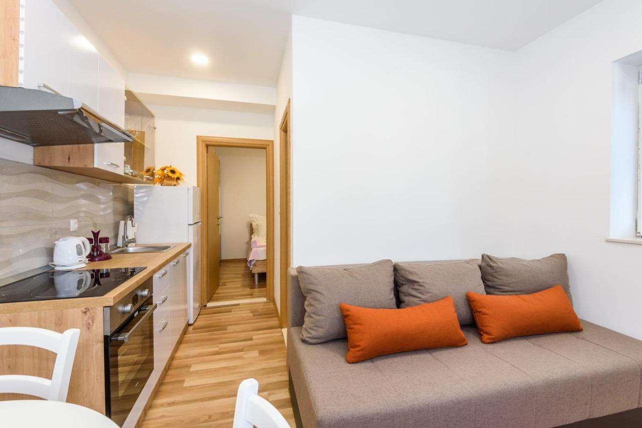Apartment Dego Near Ploce, Riverfront, Parking Rogotin Exterior foto